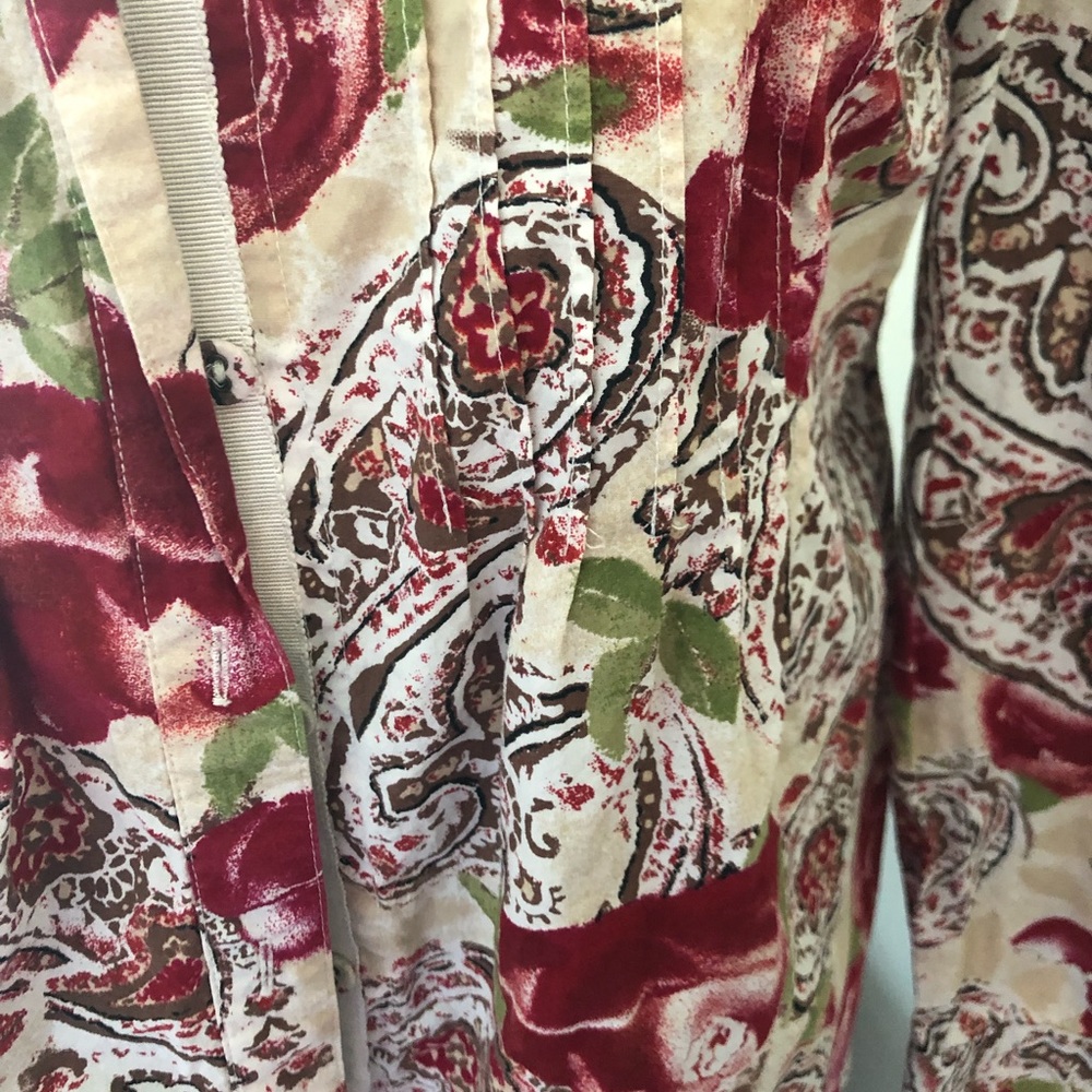 SOLD🟣 Charter Club 100% Cotton Blouse Button Down Floral - Picture 6 of 9